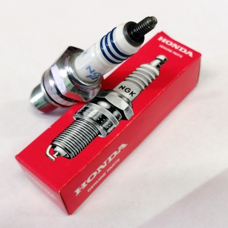 31909-MJP-G51 : Honda Spark Plug SILMAR8A9S Honda Transalp XL750