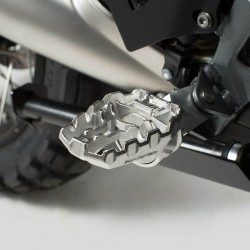 FRS.01.112.10500 : SW-Motech EVO Footpegs Honda Transalp XL750